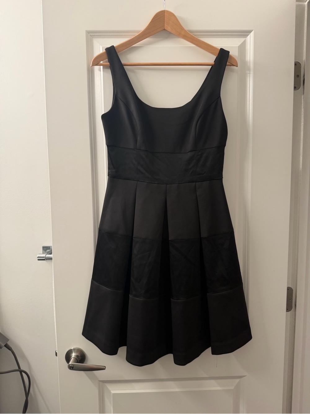 Lauren Ralph Lauren Black Paneled Sleeveless Midi Dress